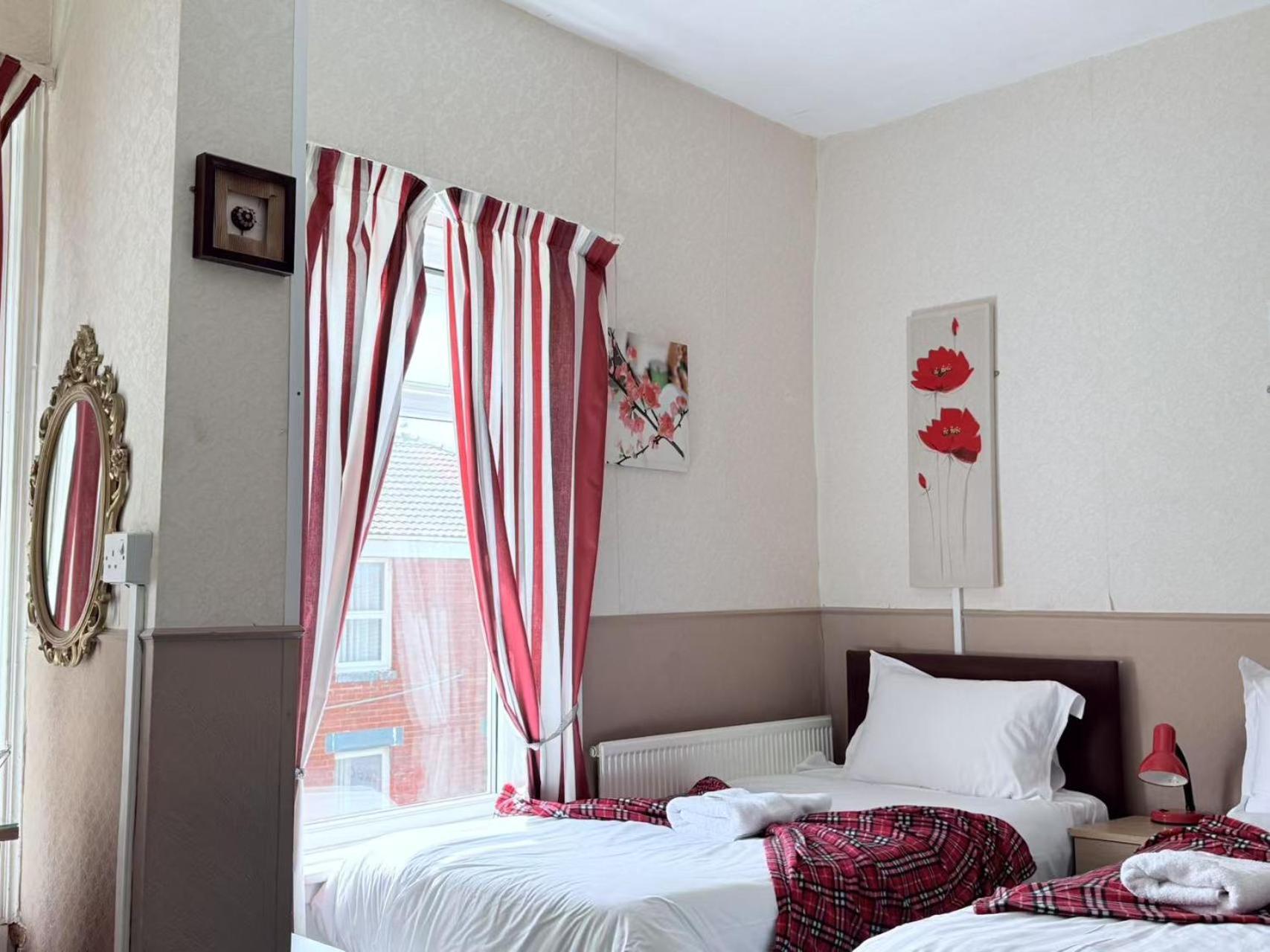 The Aberford Pensión 3*
