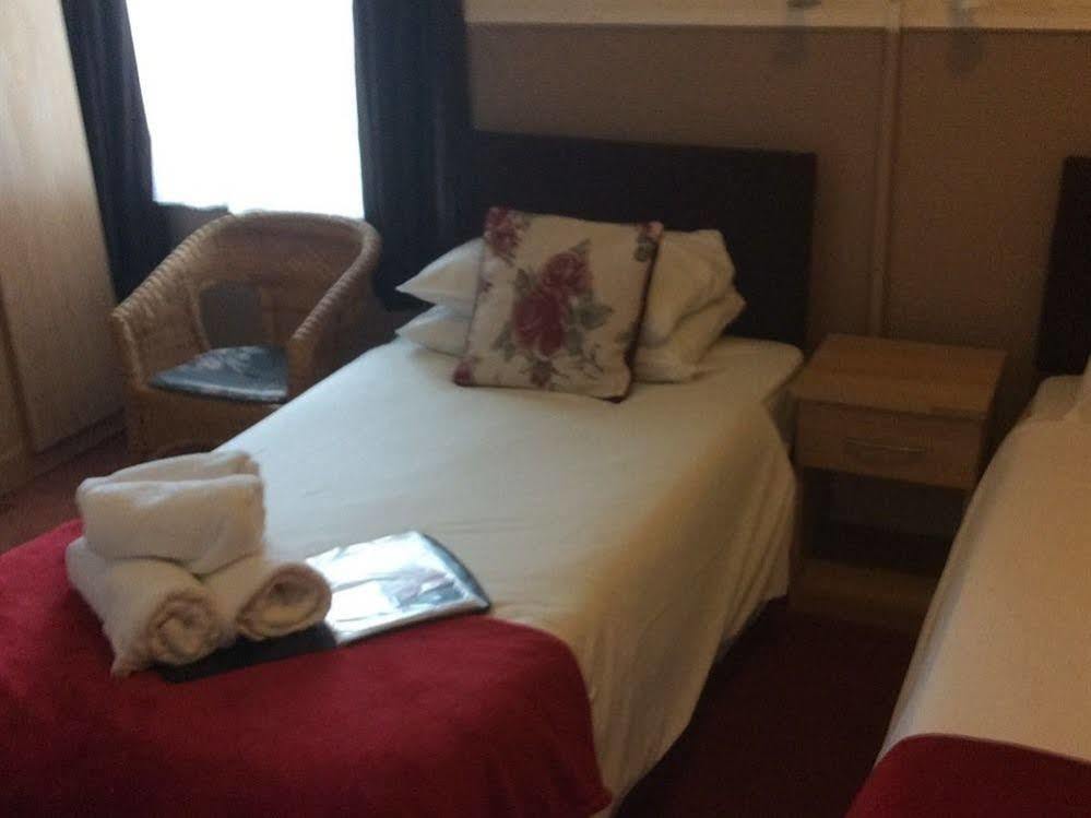The Aberford Pensión 3*